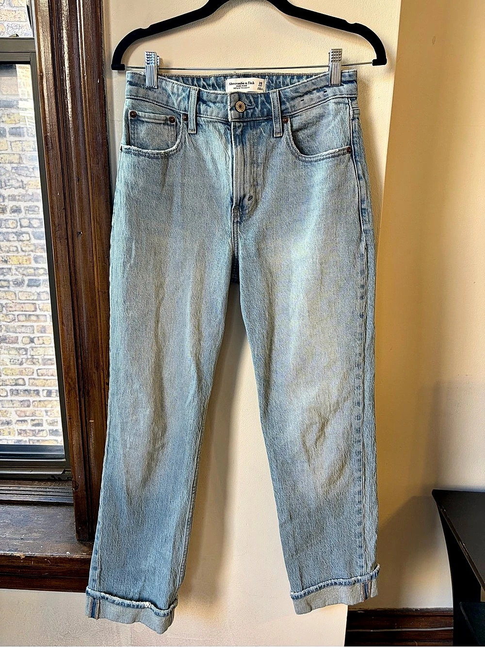 Abercrombie & Fitch Curve Love High Rise 90s Straight Jean Jeans Waist 26